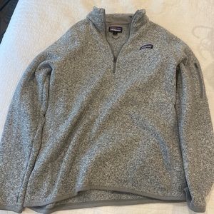 Womens Patagonia quart zip. Size XL